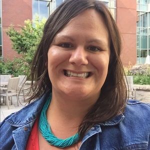 Meet your Posher, Elizabeth